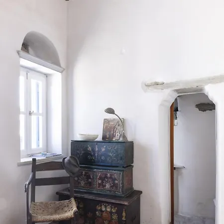 بيت للعطل Daphnisthe Artist's House