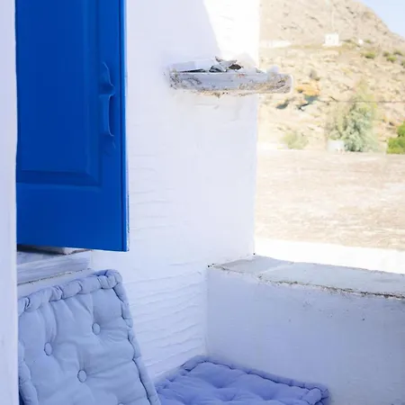 Daphnisthe Artist's House בית נופש