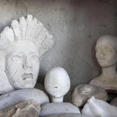 Daphnisthe Artist's House *