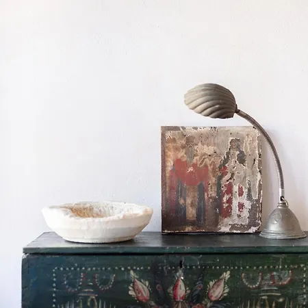 Daphnisthe Artist's House