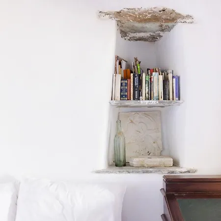 بيت للعطل Daphnisthe Artist's House