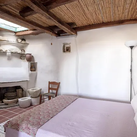 בית נופש Daphnisthe Artist's House Mamádhos