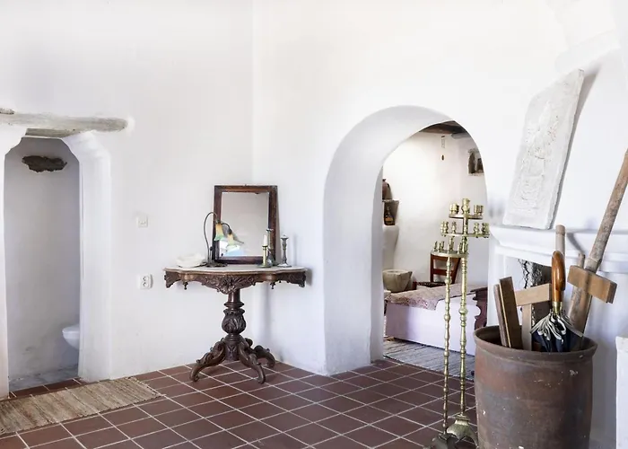 Nyaraló Daphnisthe Artist's House *