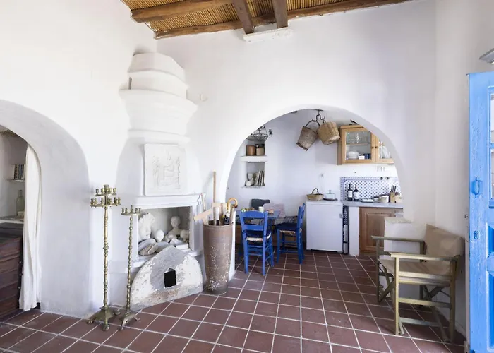 Daphnisthe Artist's House * Mamádhos